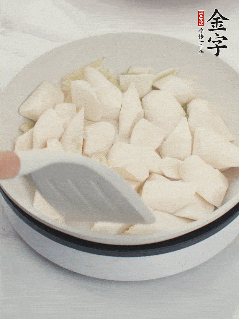 加茭白煸炒。